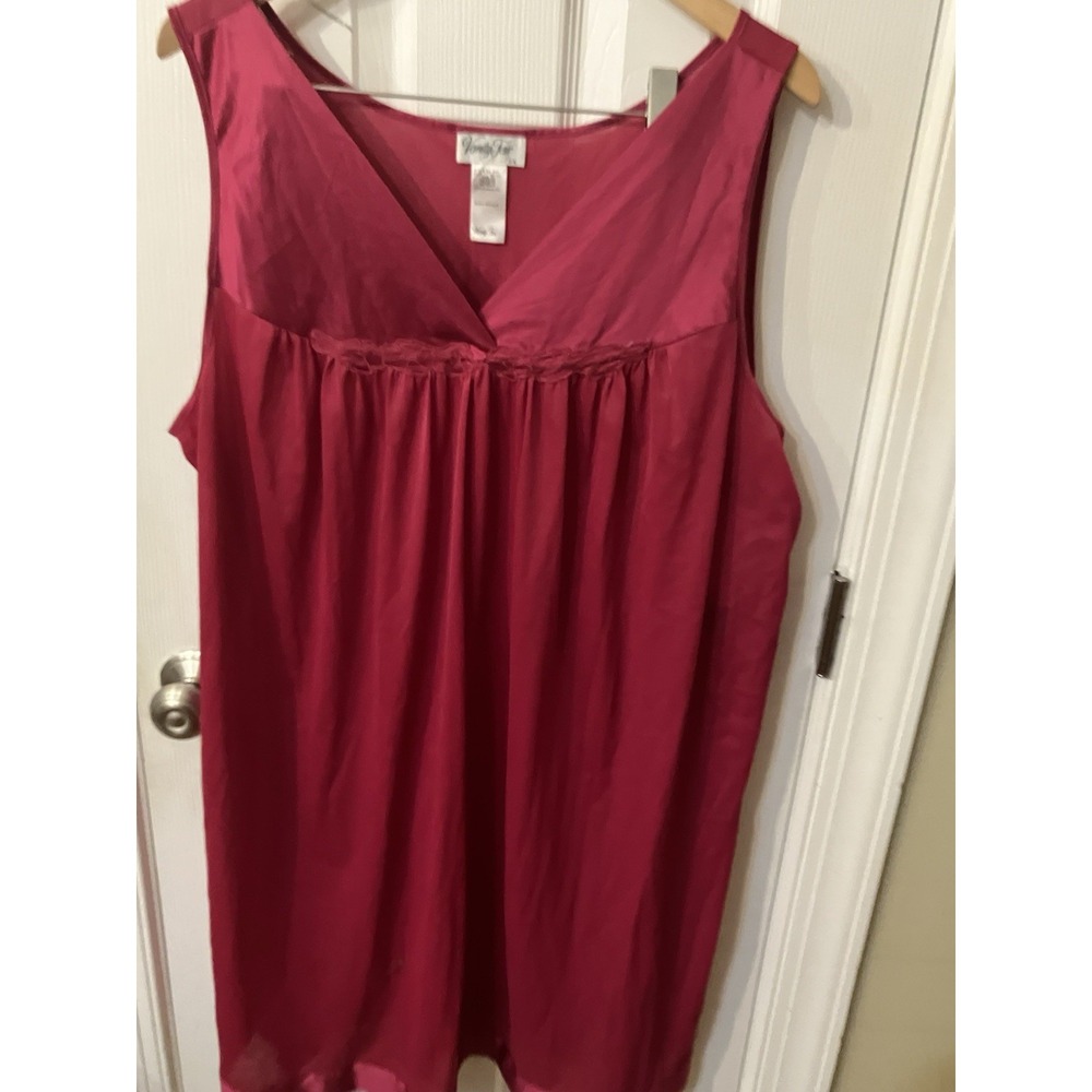 VTG Vanity Fair Sleeveless Nightgown Magenta Nylon Lace PLUS 2XL Bed Sleep